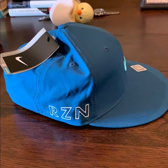 Nike Golf flex fit XS/SM  NWT dark teal hat - Picture 3 of 3
